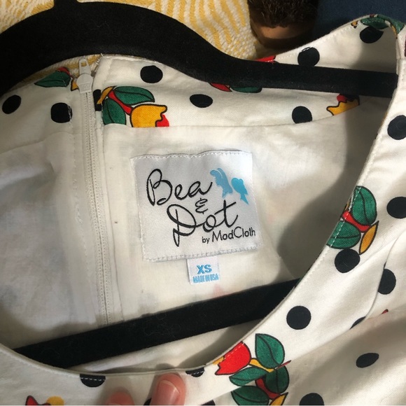 Vintage style cotton tulip pattern dress - Picture 2 of 2